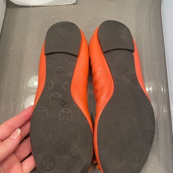 Tory Burch Orange Leather Tassel Scrunch Ballet Flats Size 7 - Picture 10 of 11